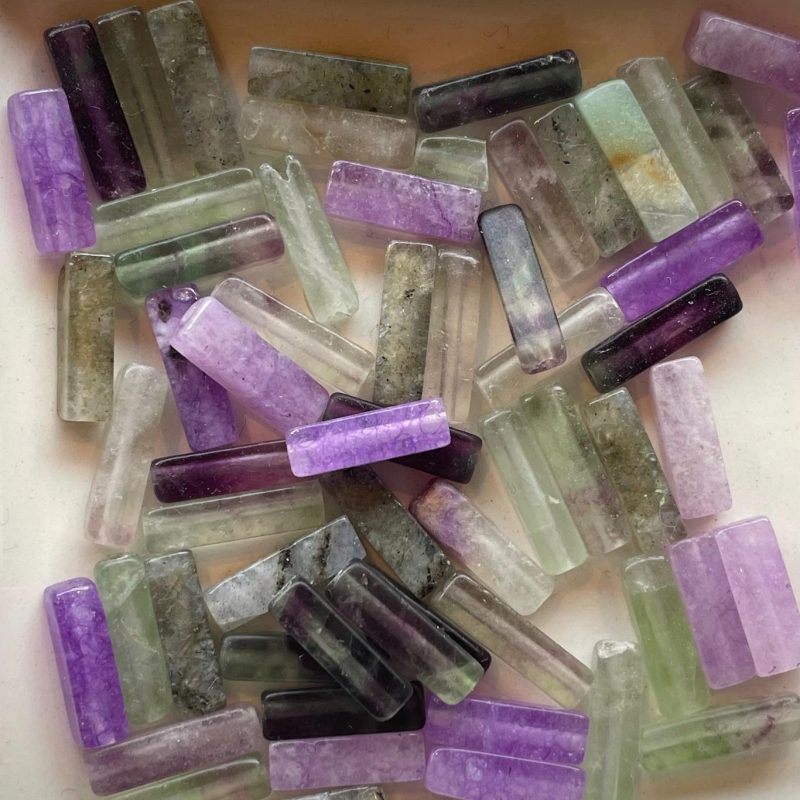 13mm lila-grün rechteckig Stabperle Achatstein