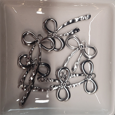 Edelstahl Anhänger Schleife silber 38mm