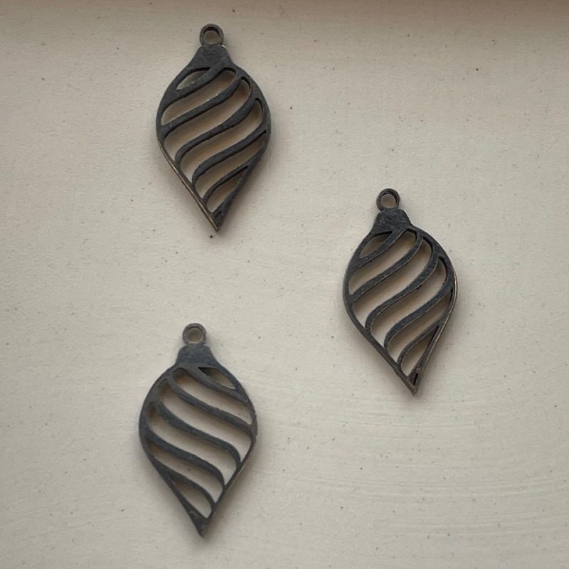 Edelstahl Anhänger Zapfen silber 16mm