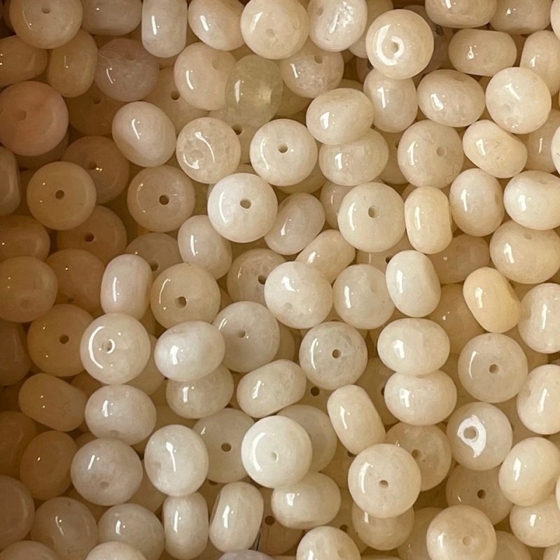 5mm weiß  flach Chalzedon Perle