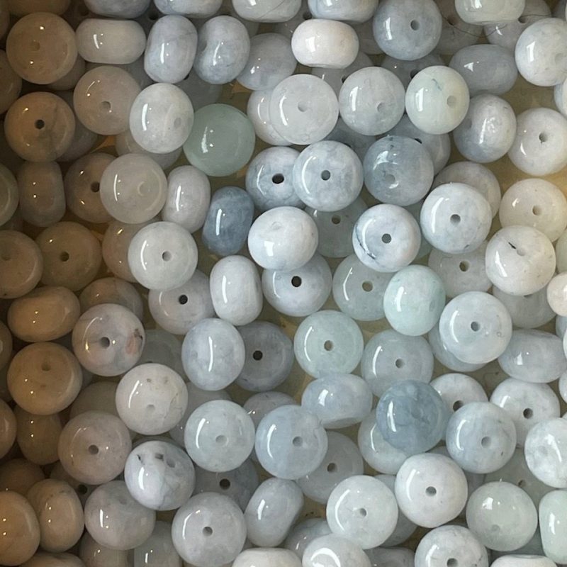 5mm hellblau flach Chalzedon Perle