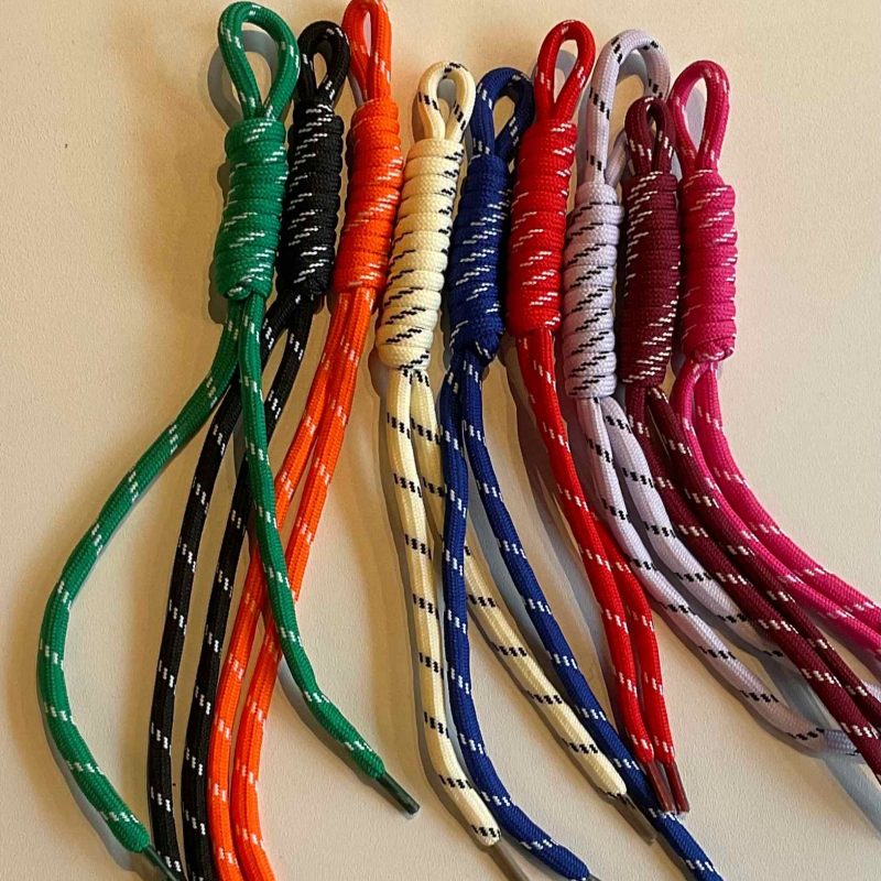 Schnürsenkelknoten bunt