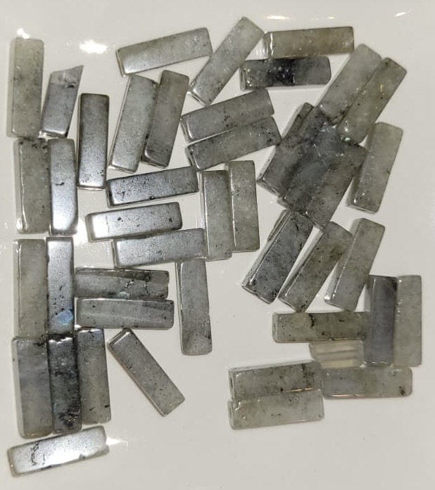 13mm grün-grau rechteckig Achatstein Stabperle